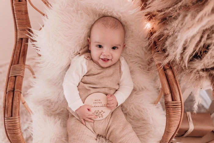 Familie im Studio fotografiert von Babyfotografin Duesseldorf einfallslicht fotografie 03