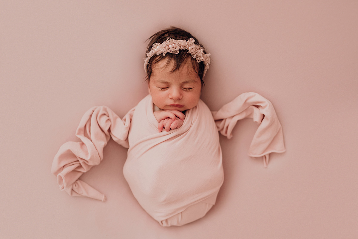 Schlafendes Baby bei Neugeborenenshooting in Duesseldorf