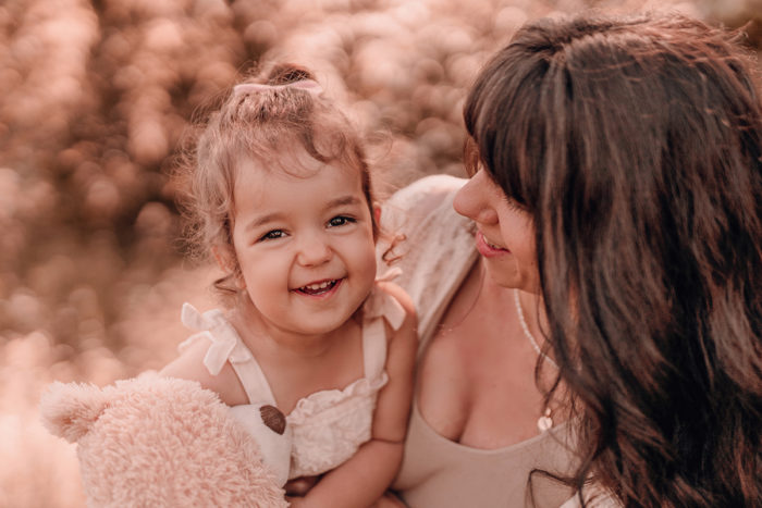 Familienshooting Düsseldorf, Familie, Geschwister, Geschwisterfotos, Babyfotos, einfallslicht fotografie, Familienbilder, Shooting im Park