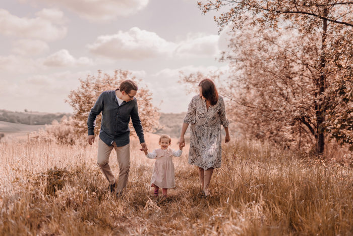 Familienshooting Düsseldorf, Familie, Geschwister, Geschwisterfotos, Babyfotos, einfallslicht fotografie, Familienbilder, Shooting im Park