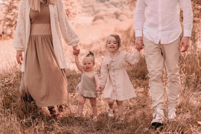 Familienshooting Düsseldorf, Familie, Geschwister, Geschwisterfotos, Babyfotos, einfallslicht fotografie, Familienbilder, Shooting im Park