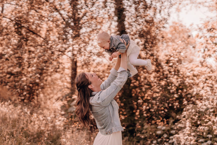 Familienshooting Düsseldorf, Familie, Geschwister, Geschwisterfotos, Babyfotos, einfallslicht fotografie, Familienbilder, Shooting im Park