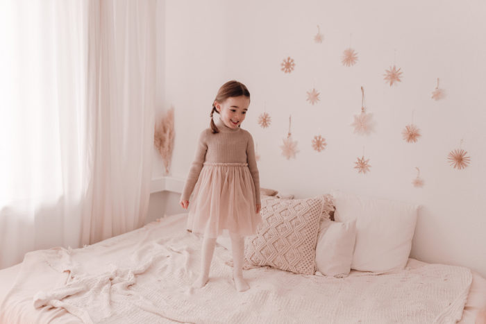 Familienshooting Düsseldorf, Familie, Geschwister, Geschwisterfotos, Babyfotos, einfallslicht fotografie, Familienbilder