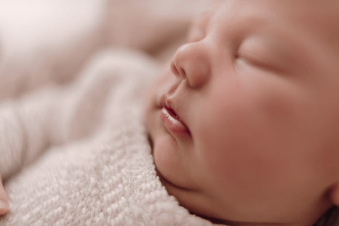 Babyfotografin Düsseldorf Babyfotos Babyshooting Familienshooting Babybauchshooting Neugeborenenshooting Newbornshooting