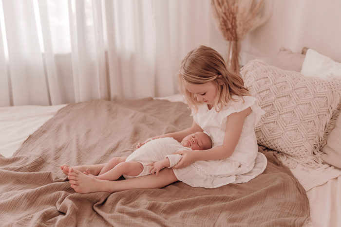 Babyfotografin Düsseldorf Babyfotos Babyshooting Familienshooting Babybauchshooting Neugeborenenshooting Newbornshooting