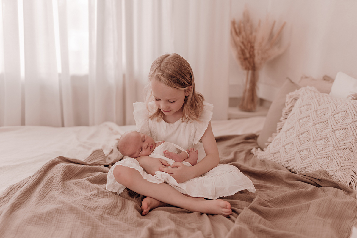 Babyfotografin Düsseldorf Babyfotos Babyshooting Familienshooting Babybauchshooting Neugeborenenshooting Newbornshooting