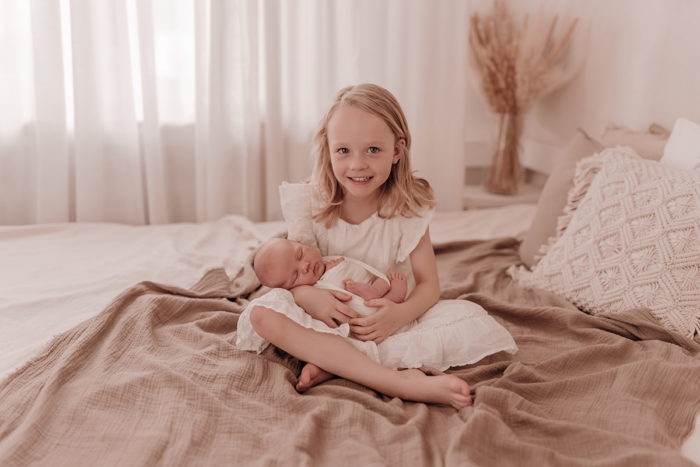 Babyfotografin Düsseldorf Babyfotos Babyshooting Familienshooting Babybauchshooting Neugeborenenshooting Newbornshooting